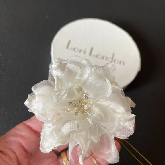 Lori London Floral Bridal Hair Piece Custom Box - Hawaiian Plumeria - NWT main image 8